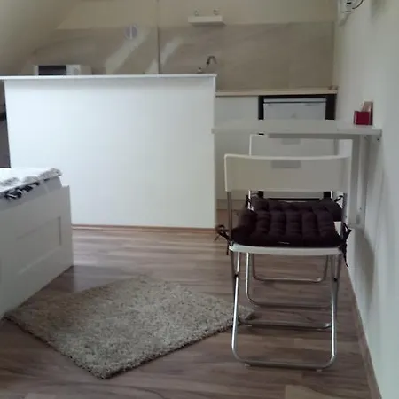 Mina Apartman Apartment